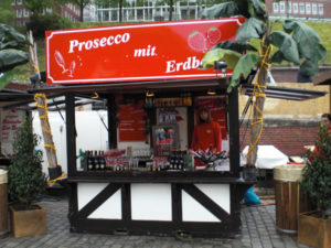 Prosecco & Erdbeeren 001